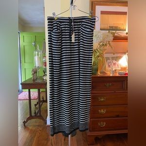 Max Studio NWT stripe skirt Size M